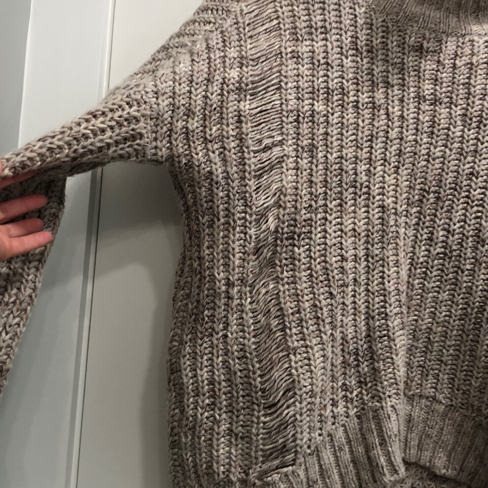 Express turtle neck sweater - Picture 7 of 8